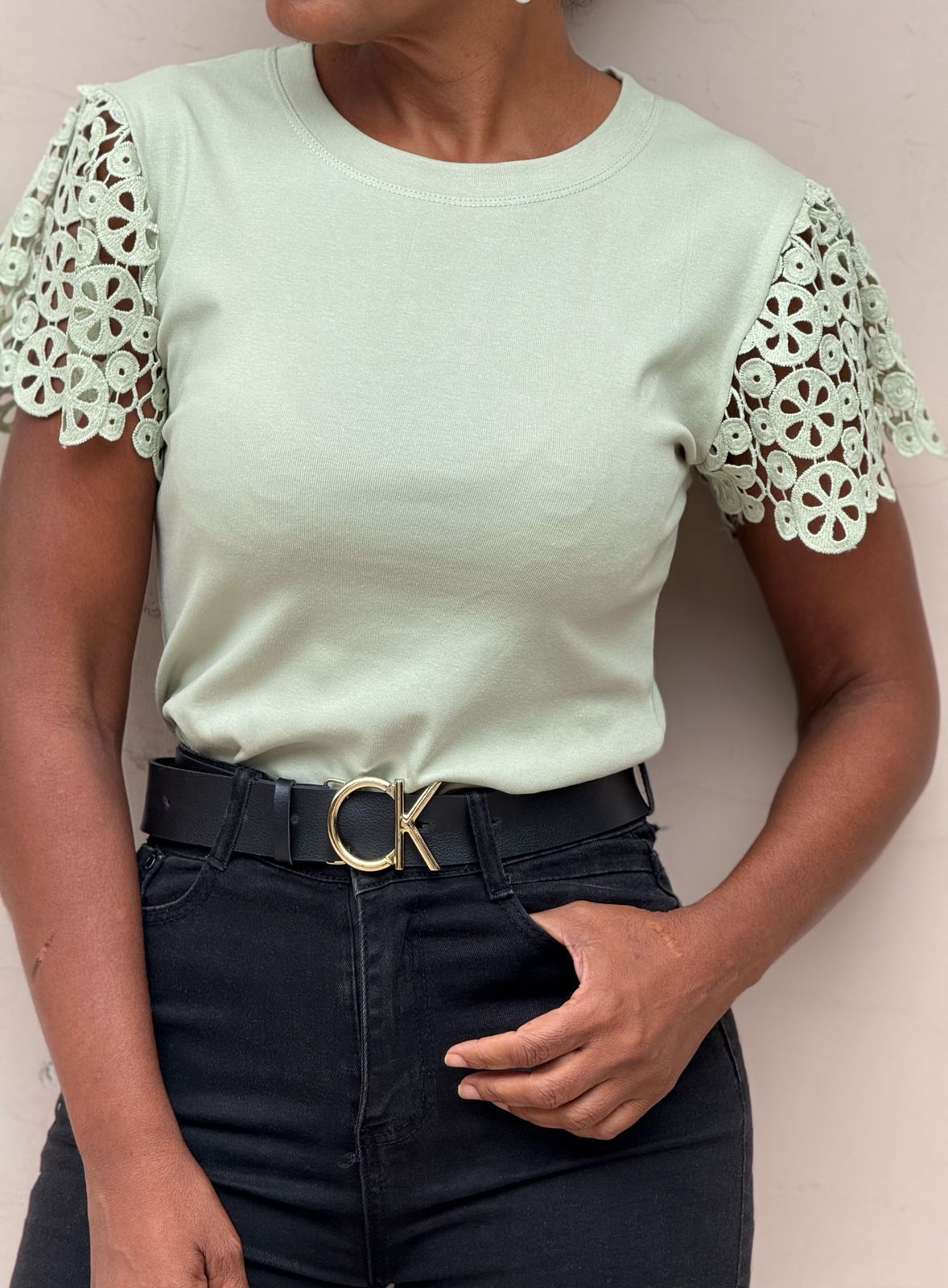 Blusa Algodão/Malha Manga em Bordado Vazado