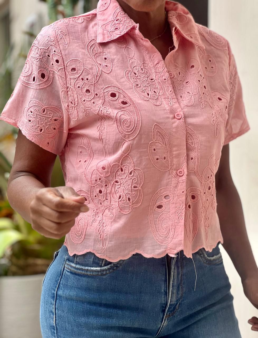 Blusa em Lesse Bordada